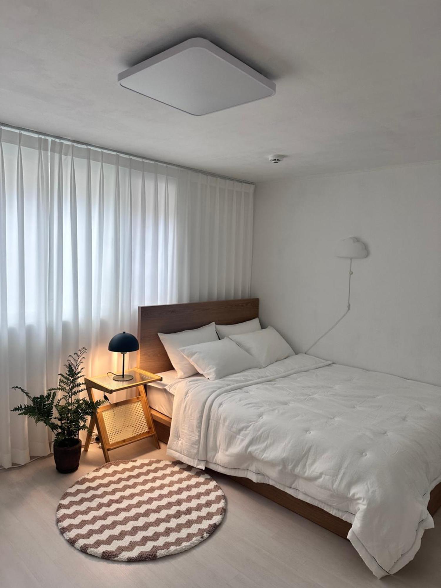 Apartment Essential House,