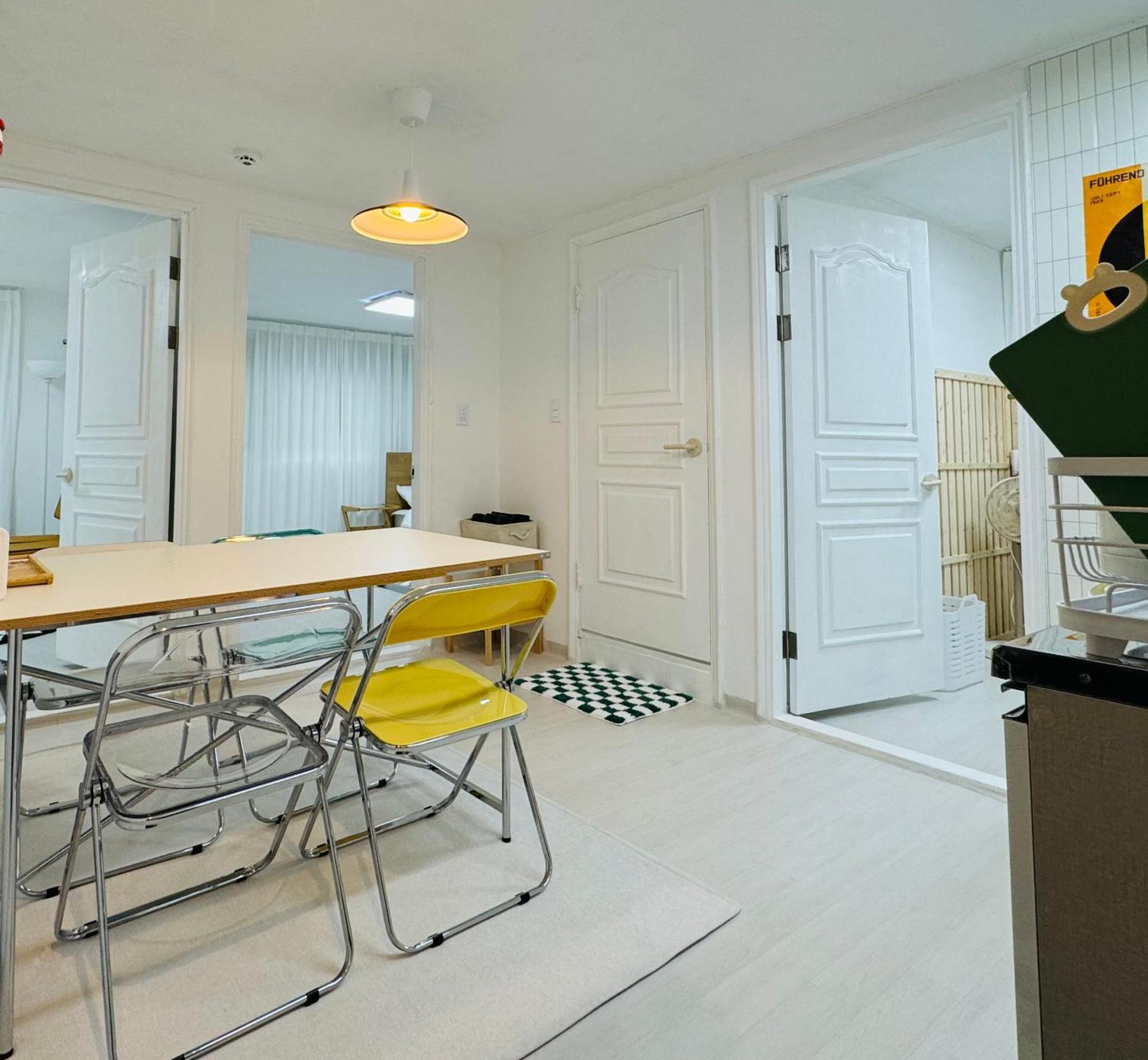 Essential House, Apartment Seoul